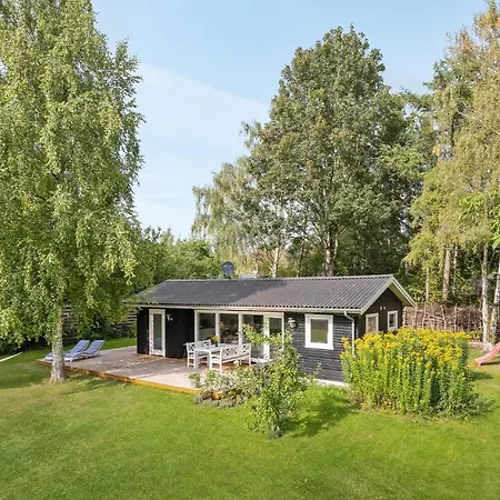 Holiday home Gorgeous In Hyllinge With Kitchen